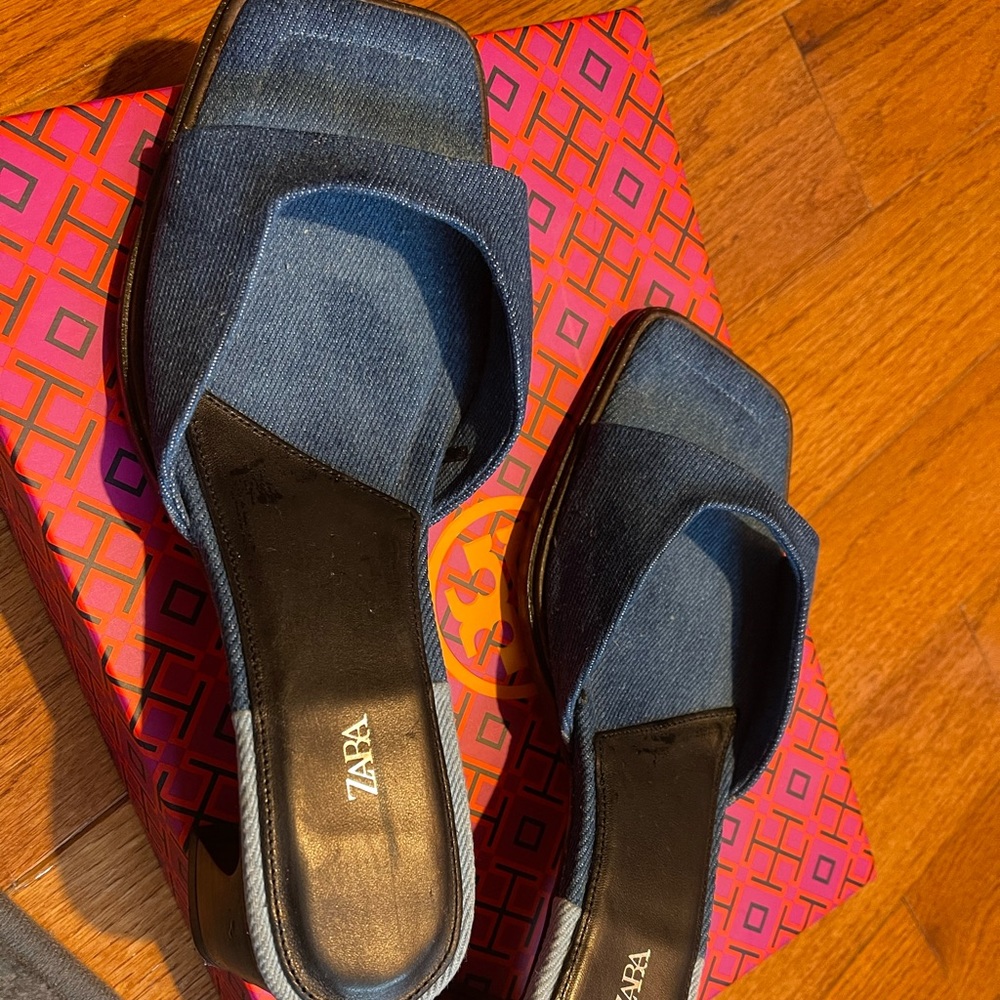 Sandal
